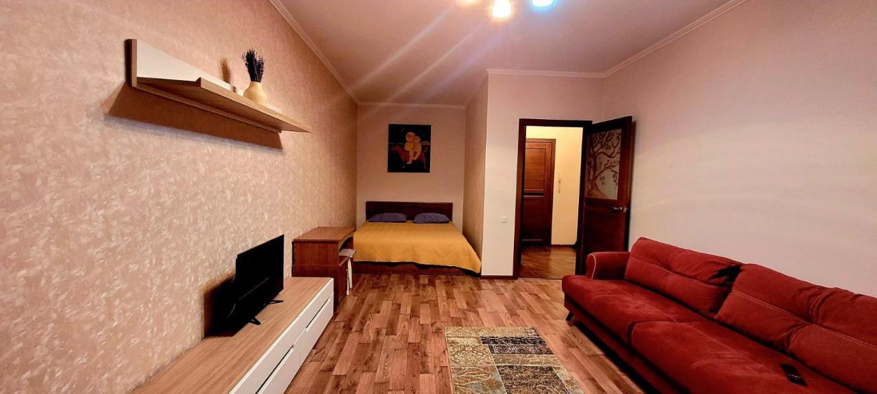 Прекрасная Квартира В Центре Столицы! Asztana Kültér fotó