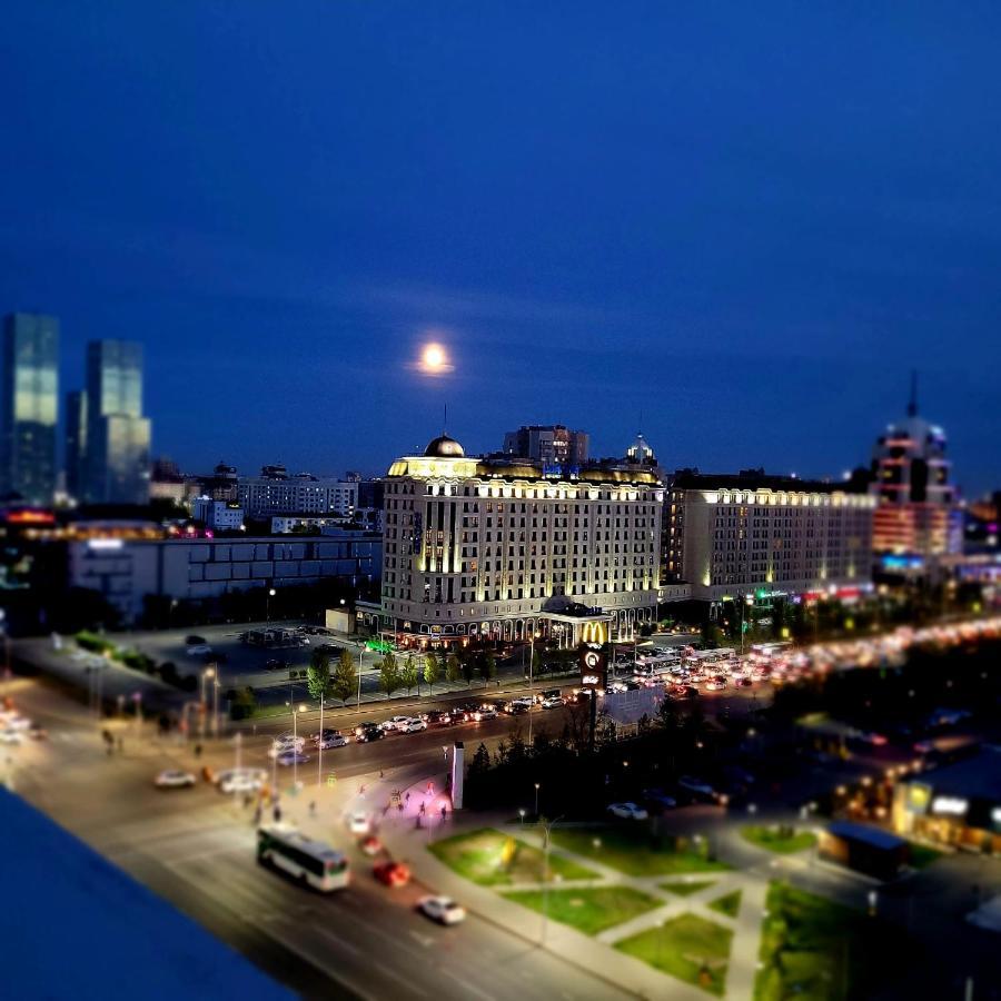 Прекрасная Квартира В Центре Столицы! Asztana Kültér fotó